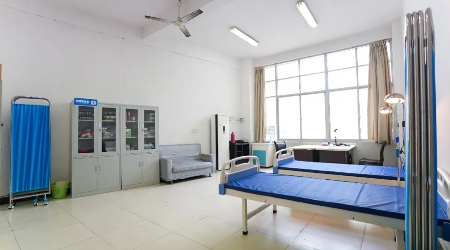 晴空计划-乡村医务室助力校园健康